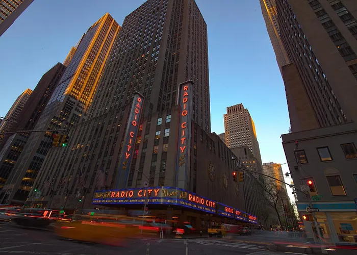 The Iroquois Times Square, A Small Luxury Hotel